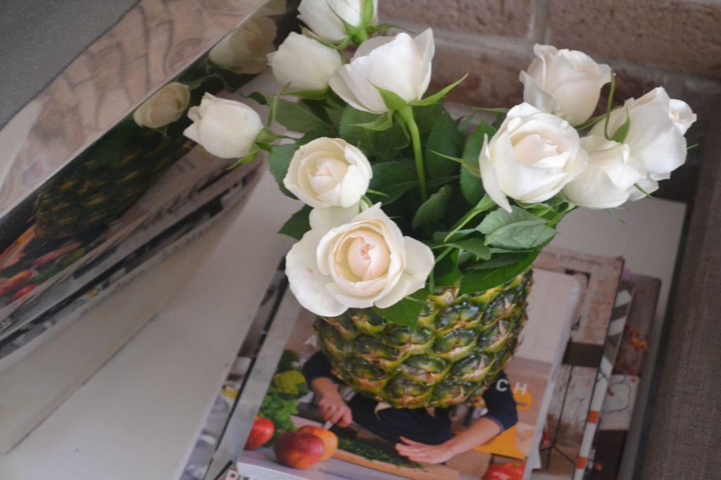 wazon z ananasa