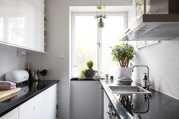 biało-czarna kuchnia,małe mieszkanie,47m w stylu skandynawskim,jak urządzic małe mieszkanie