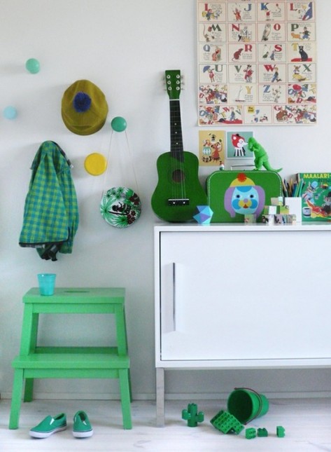 zielone dodatki do pokoju dziecięcego